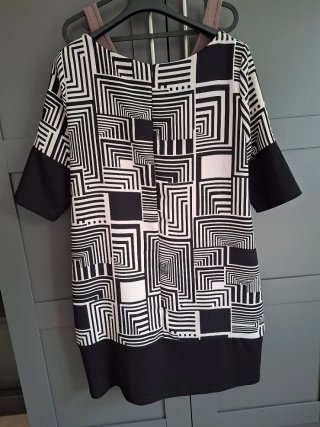 Abito fantasia geometrica bianco nero