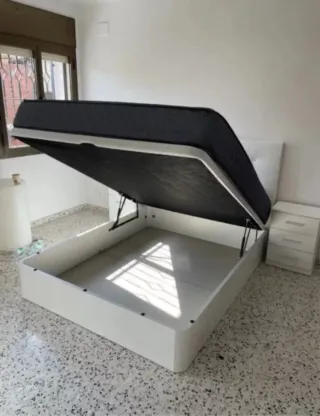 Offerte senza limiti su divani letto con materassi a molle indipendenti o liquidi