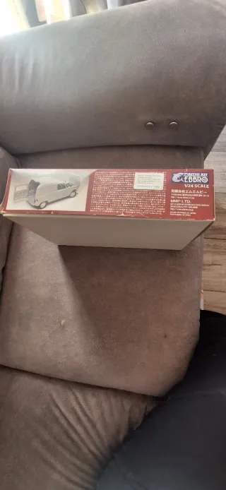 Maqueta Renault 4 Furgoneta 1/24 EBBRO