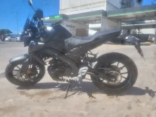 Yamaha MT-125 Naked Negra