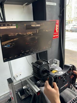 Cockpit Simulador Fanatec Direct Drive + PC Gaming