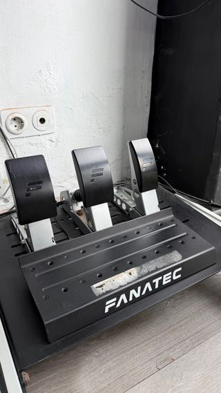 Cockpit Simulador Fanatec Direct Drive + PC Gaming