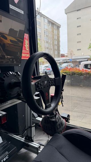Cockpit Simulador Fanatec Direct Drive + PC Gaming