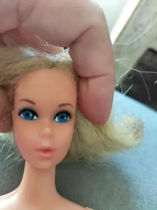 Barbie vintage con vestito verde