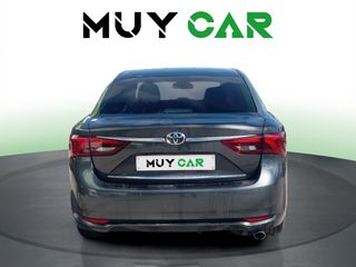 Toyota Avensis 1.8 140 Business Advance 108 kW (147 CV)
