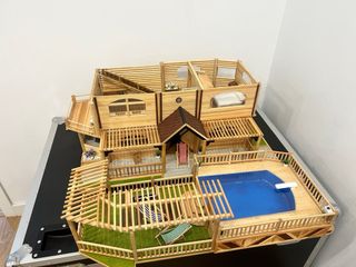 Casa de madera hecha a mano