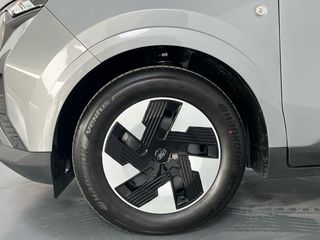 Ford Tourneo Courier BEV 43,5kWh 100kW (136CV) Trend Auto