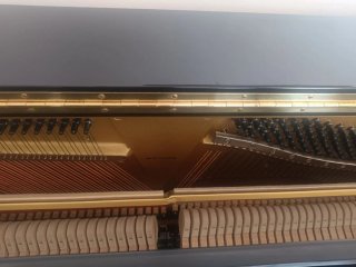 COMO NUEVO!✅Piano vertical negro HAAZEN