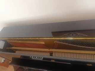 COMO NUEVO!✅Piano vertical negro HAAZEN