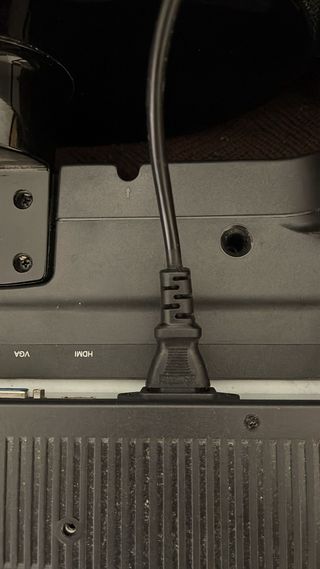 TENERIFE Televisor Supratech 24"