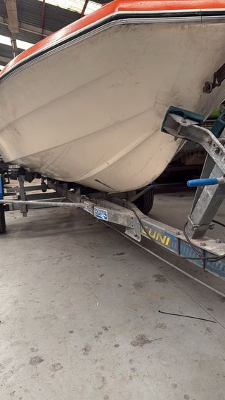 Embarcación Glastron + Yamaha 50cv 4T