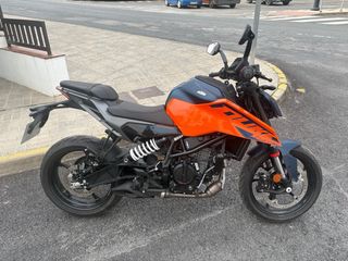 KTM Duke 125 2024 - 1.560 km