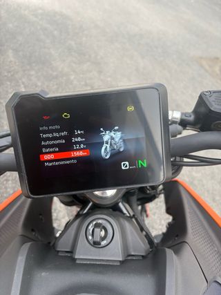 KTM Duke 125 2024 - 1.560 km