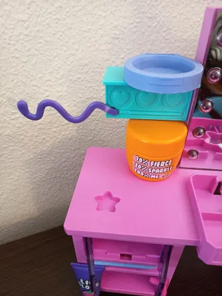 Tocador Barbie Extra con Muñeca