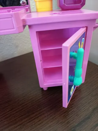 Tocador Barbie Extra con Muñeca