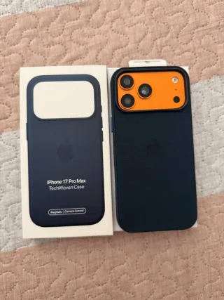 Funda iPhone 17 Pro Max TechWoven