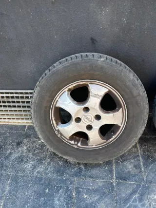 Llantas