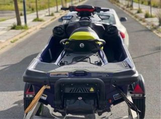 Moto de agua Sea-Doo RXT-X 300