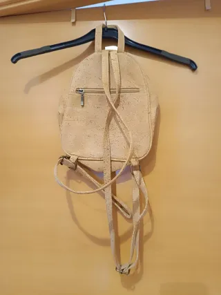 Mini mochila de corcho con estampado