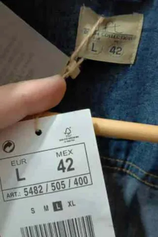 Estreno Camisa vaquera azul Talla L con etiqueta