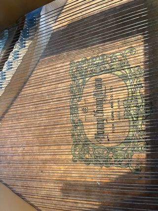 Piano de cola Young Chang negro