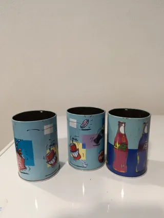 Collezione di lattine Coca-Cola