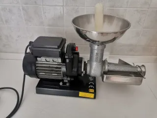 Spremipomodoro Elettrico 9008N n.3 HP 0,30 REBER