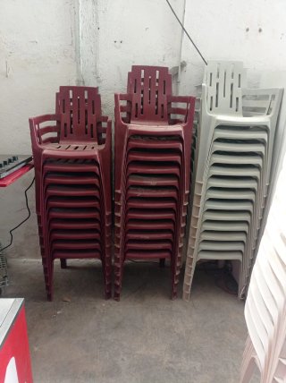 Sillas apilables varios modelos