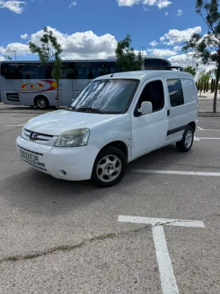 Peugeot e-Partner 2007 AVERIADA