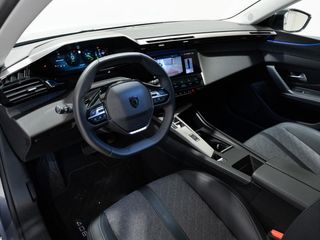 Peugeot 408 ALLURE 130 CV EAT8 (AUTOMATICO)