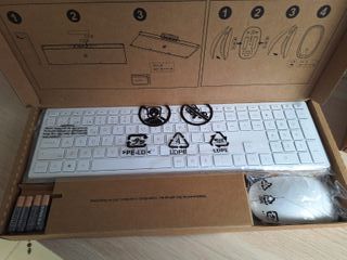 HP 24-CB1067NS i5 8GB RAM 512GB Blanco