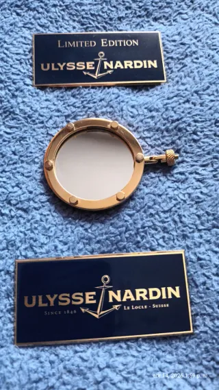 ULYSSE NARDIN: 2 chapas y 1 espejo