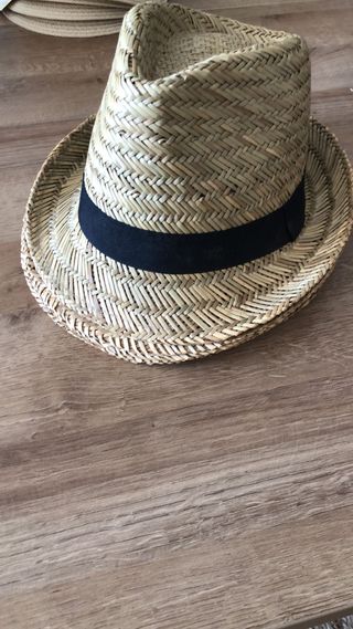 LOTE gorras y sombreros . Liquidación!!  Nuevos