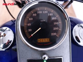HARLEY DAVIDSON ROAD KING FLHRC