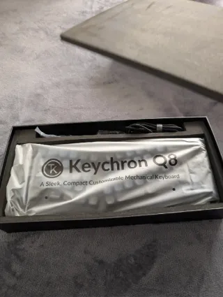 Teclado Mecánico Keychron Q8 con Knob