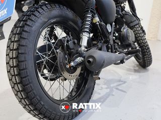 LEONART TRACKER (VERVE MOTO) Negra