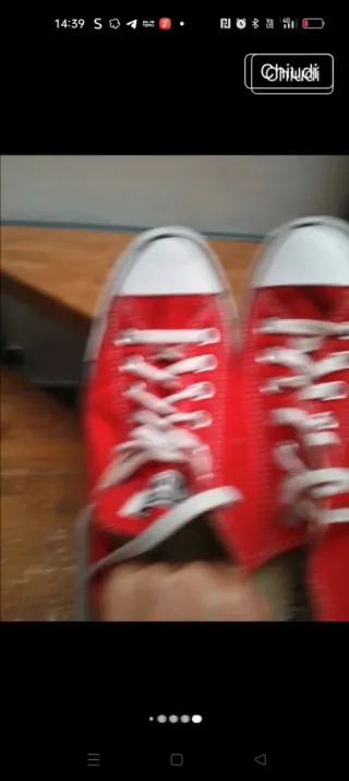 Converse rosse