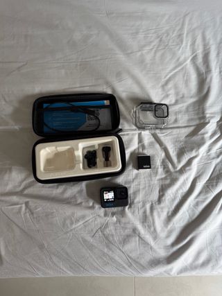 GoPro Hero 12 Black + 2 batterie + custodia
