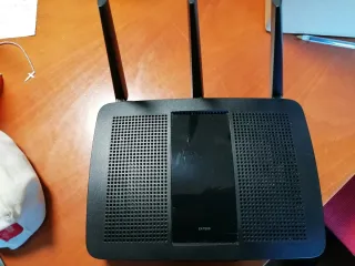 Router Linksys EA7500