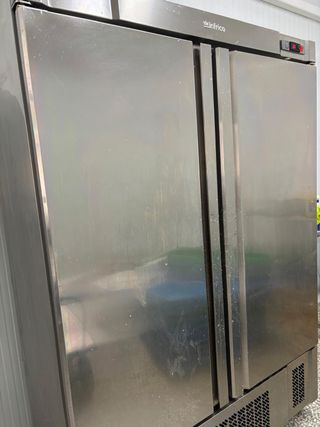 Nevera de pescadería acero inoxidable