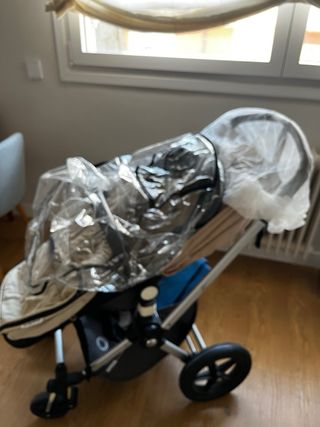 Carrito Bugaboo con capazo y accesorios