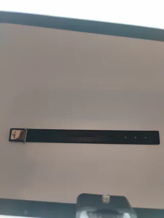 Pulsera Louis Vuitton negra y Plata.