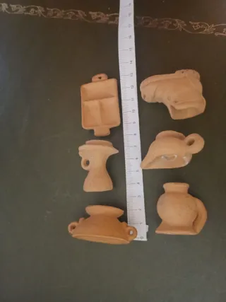 Decorazioni in terracotta fatte a mano