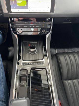 Jaguar XF 2018