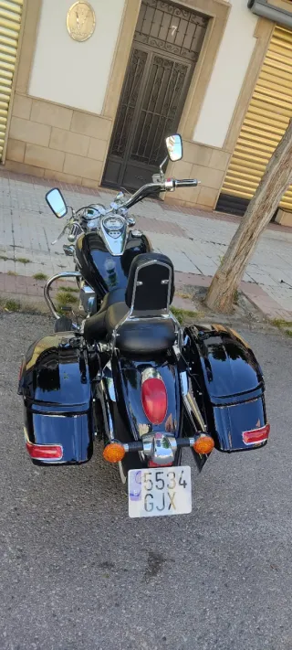 Moto custon Negra