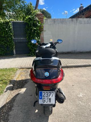 Piaggio Xevo 125cc Negra