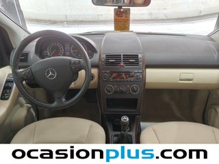 Mercedes-Benz Clase A 150 Elegance 70 kW (95 CV)