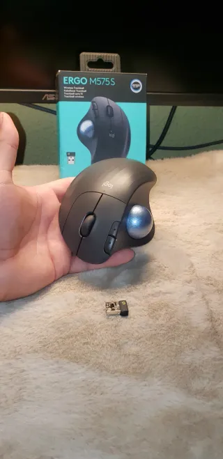 Raton Trackball Ergo M575s