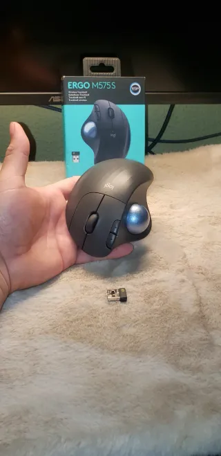 Raton Trackball Ergo M575s