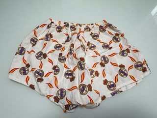 Superpack R.Madrid: bufanda, guantes, calz., gorra